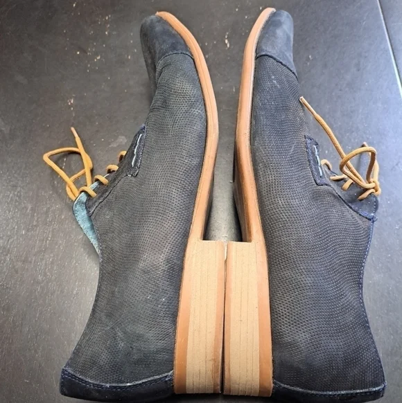 Vintage Dorothy Gaynor Navy Blue Suede Shoes - Picture 7 of 8